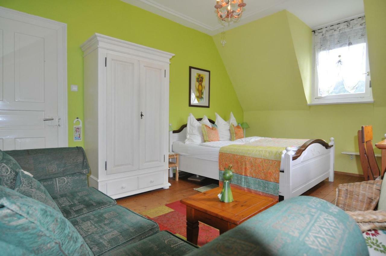Villa Lamba Gastezimmer Лорх Экстерьер фото