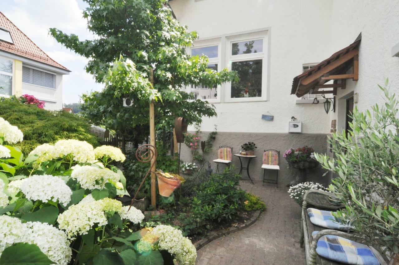 Villa Lamba Gastezimmer Лорх Экстерьер фото